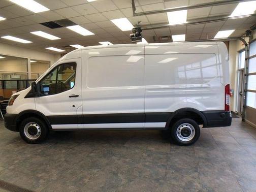 2024 Ford Transit-250 148 WB Medium Roof Cargo