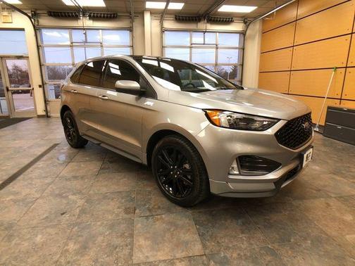 2022 Ford Edge ST Line