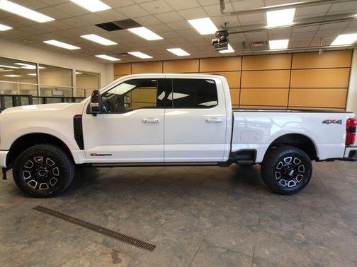 2026 Ford F-350 Platinum