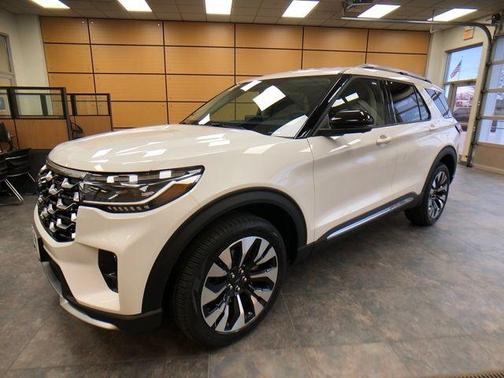 Star White 2026 Ford Explorer Platinum