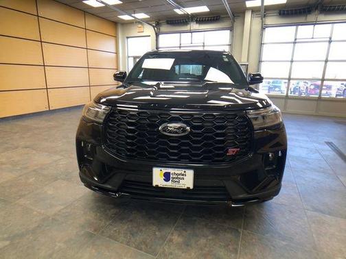 Black Metallic 2025 Ford Explorer ST