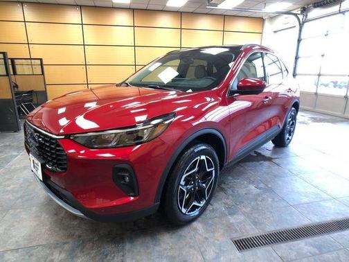 2026 Ford Escape Platinum