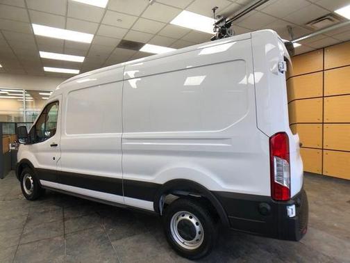 2024 Ford Transit-250 148 WB Medium Roof Cargo