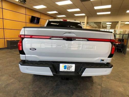 2025 Ford F-150 Lightning LARIAT