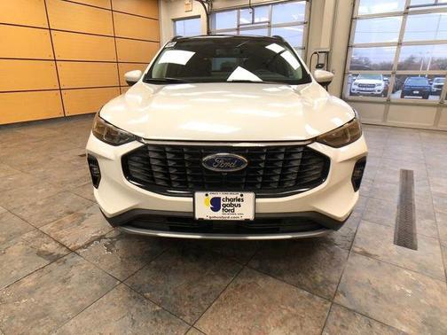 2026 Ford Escape Platinum