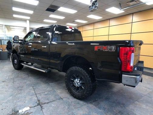2017 Ford F-350 Lariat Super Duty
