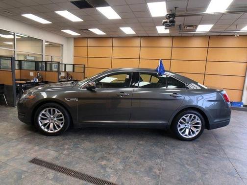 2017 Ford Taurus Limited