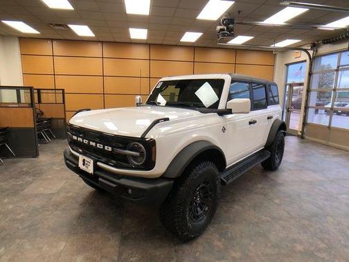 White 2026 Ford Bronco Outer Banks