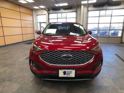 Rapid Red Metallic Tinted Clearcoat 2024 Ford Edge SEL