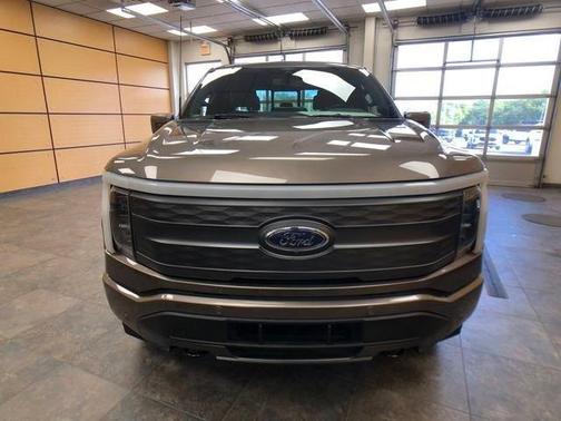 2022 Ford F-150 Lightning LARIAT
