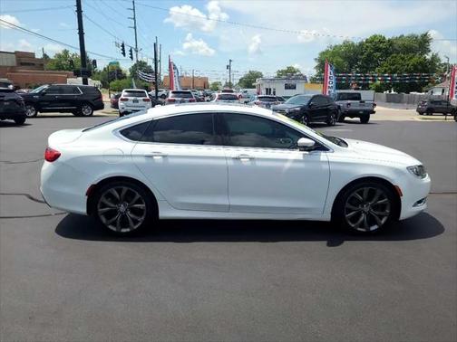 2016 Chrysler 200 C