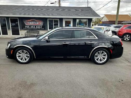 2017 Chrysler 300C Base
