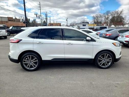 2020 Ford Edge Titanium