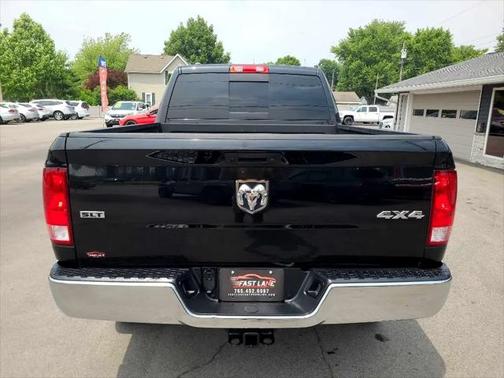 2018 RAM 1500 SLT