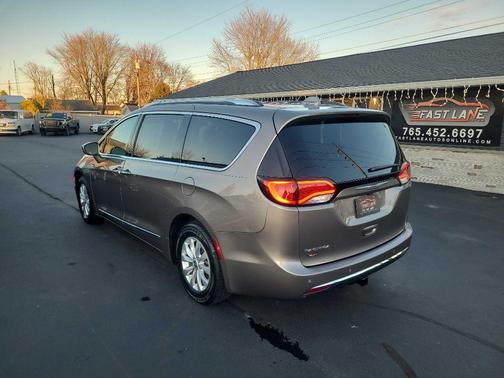 2018 Chrysler Pacifica Touring-L Plus