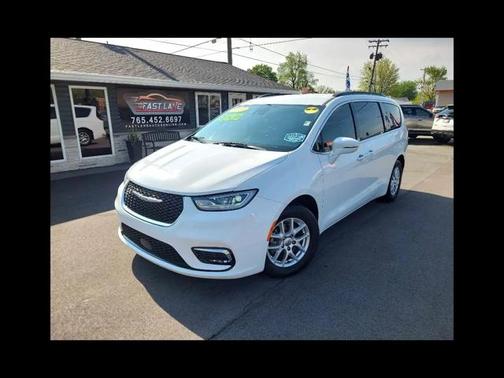 2022 Chrysler Pacifica Touring L