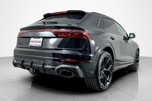 2025 Audi RS Q8 4.0T