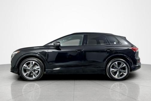 2024 Audi Q4 e-tron Premium Plus 55 quattro