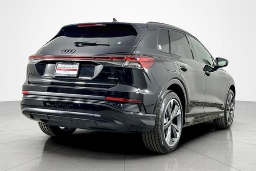 2024 Audi Q4 e-tron Premium Plus 55 quattro