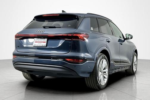 2025 Audi Q6 e-tron Premium