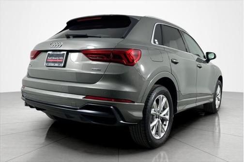 2022 Audi Q3 45 S line Premium