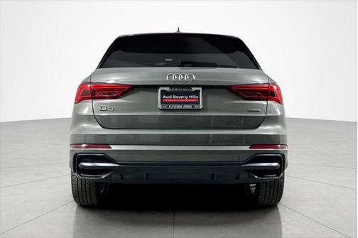 2022 Audi Q3 45 S line Premium