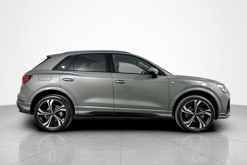 2023 Audi Q3 45 S line Premium Plus