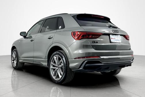 2024 Audi Q3 Premium 45 TFSI S line quattro Tiptronic