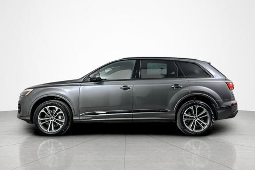 2026 Audi Q7 45 Premium Plus