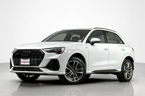 2022 Audi Q3 45 S line Premium
