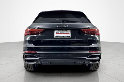 2025 Audi Q3 Premium 45 TFSI S line quattro Tiptronic