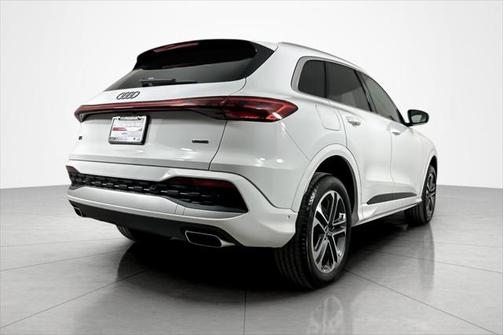 2025 Audi Q5 Premium