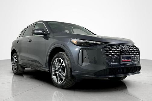 2025 Audi Q5 Premium