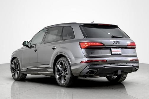 2026 Audi Q7 55 Premium Plus