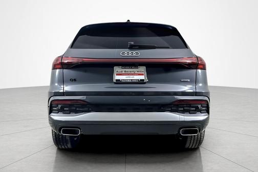 2025 Audi Q5 Premium TFSI quattro S tronic