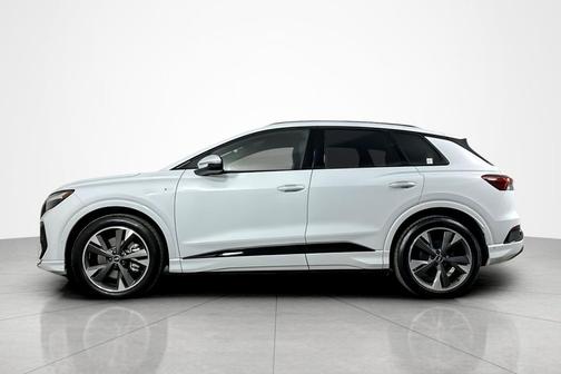 2024 Audi Q4 e-tron Premium Plus 55 quattro