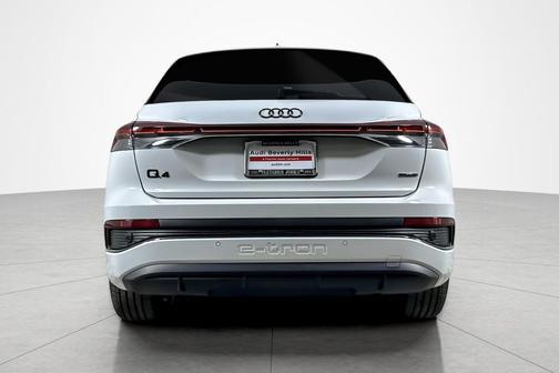 2024 Audi Q4 e-tron Premium Plus 55 quattro