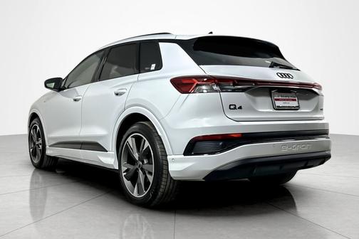 2024 Audi Q4 e-tron Premium Plus 55 quattro
