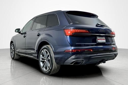 2026 Audi Q7 45 Premium Plus