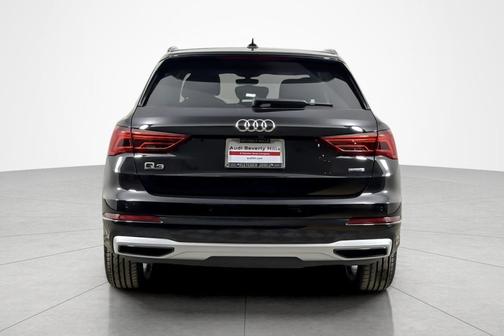2021 Audi Q3 40 Premium
