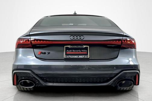 2025 Audi RS 7 4.0T Performance