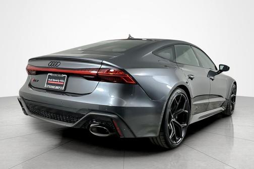 2025 Audi RS 7 4.0T Performance