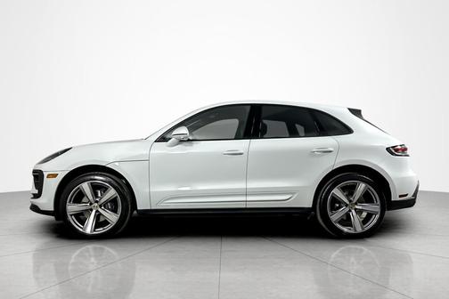 2025 Porsche Macan T