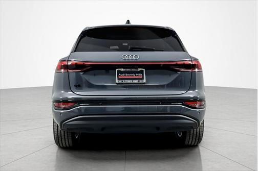 2025 Audi Q6 e-tron Premium Plus