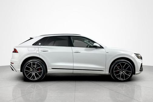 2023 Audi Q8 55 Prestige