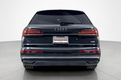 2022 Audi Q7 55 Prestige