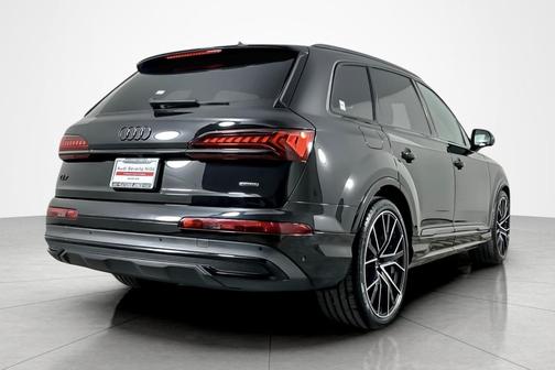 2022 Audi Q7 55 Prestige