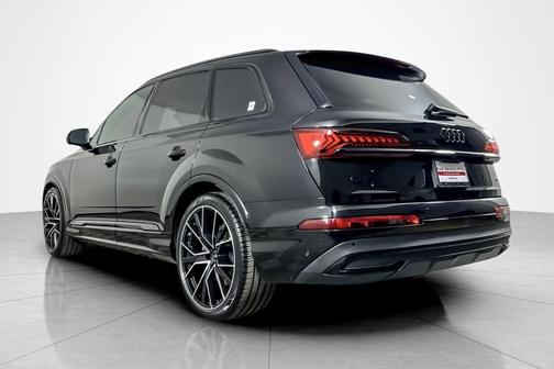 2022 Audi Q7 55 Prestige