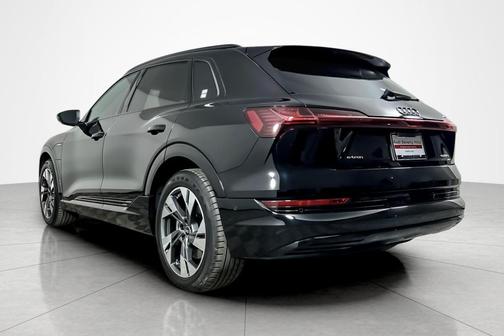 2023 Audi e-tron Premium quattro