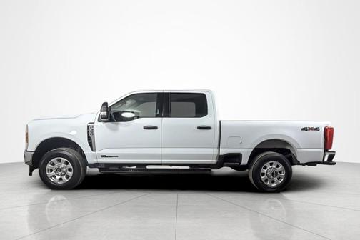 Oxford White 2024 Ford F-350 XLT